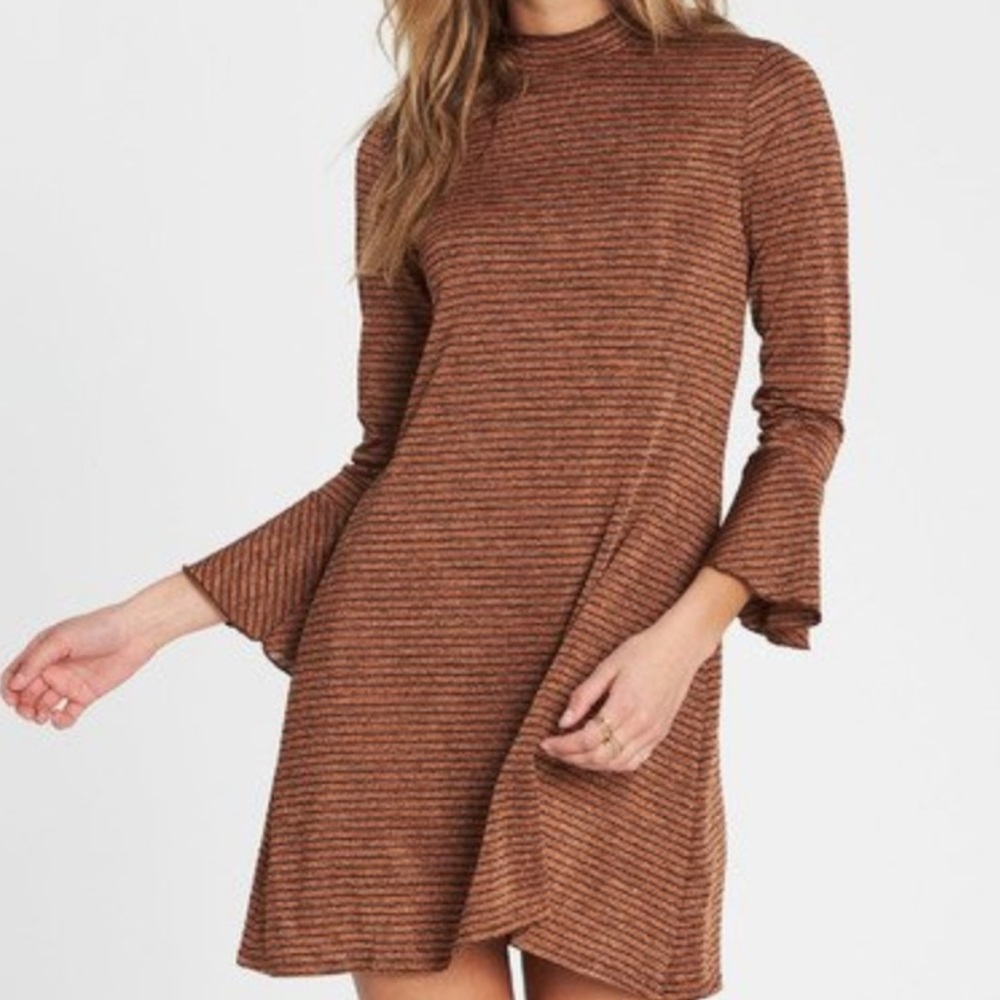 |SOLD| Billabong Dress with bell sleeve